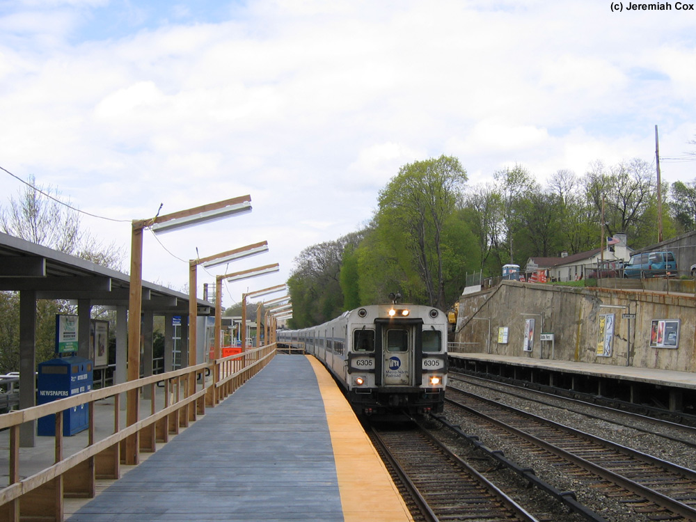  #6305 at the front of New York bound express bypassing Dobbs Ferry.