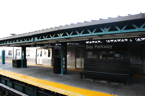 bay_parkwayd32